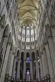 Le chœur de la cathédrale de Beauvais, avec la plus haute voûte d'ogive du monde, entièrement en craie extraite à proximité de la ville.