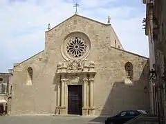 Façade de la cathédrale