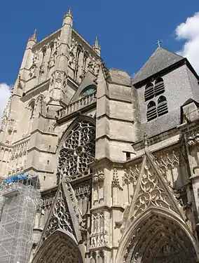 Façade occidentale de la cathédrale de Meaux