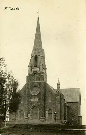 Cathédrale Notre-Dame de Mont-Laurier, 1910.