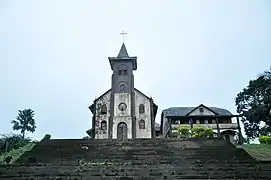 Montée vers l'église Saint Engelbert.