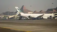 L'aéroport international Juanda est le 2e du pays.