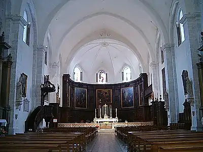 Intérieur de la cathédrale Notre-Dame de Die.