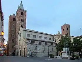 La cathédrale d'Albenga.