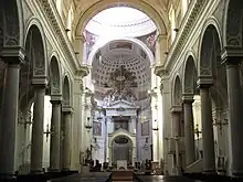 L'intérieur d'une cathédrale