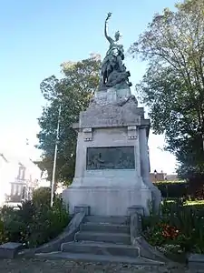 Monument aux morts de Caudry (1922).