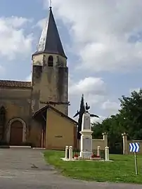 Église et monument aux morts