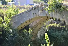 Pont Aqueduc traversant le Calavon