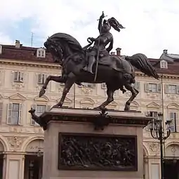 Monument à Emmanuel Philibert, duc de Savoie (1838), Turin, Piazza San Carlo.