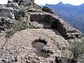 Trous artificiels, Roque Nublo (Grande Canarie)