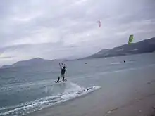 1 vol d un kite couplé au Seaglider 30 sept 2007 à l'Almanarre