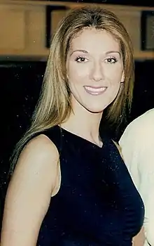 Photographie de Céline Dion en 1998.