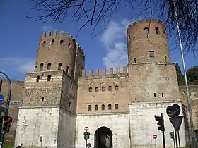 Porte Appienne du mur d'Aurélien.