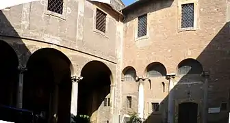 Cortile médiévale