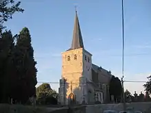 L'église Sainte-Madelberte: tour