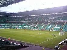 Vue intérieure d'un stade vide