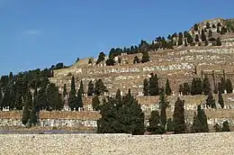 Le cimetière de Montjuïc de style moderniste, sur le versant sud.