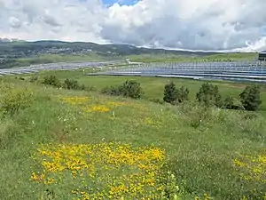 Centrale solaire Ello sur la commune.