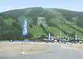 Le centre de ski en été.