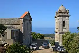 Chapelle de la confrérie et clocher.