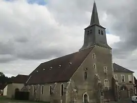 Vue de l'église de Cerisiers.