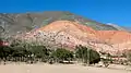 Purmamarca et le Cerro de los Siete Colores