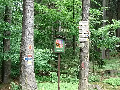 Panneau à l'entrée de la zone protégée des Český les
