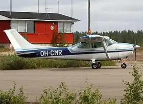 Cessna 182P à l'aérodrome de Sodankylä