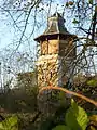 Château d'eau classé, en ruines