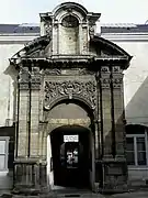 le portail de st-Loup.