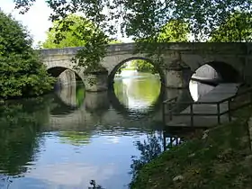 Le pont des Mariniers.