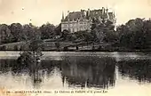 Le château de Vallière avec l'étang de l’Épine au premier plan.