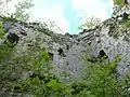 Ruines du Château de Beauregard (intérieur du donjon)