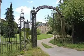 L'entrée du château