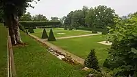 Vue générale du jardin à la française