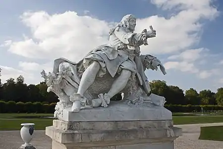 Statue de Molière dans le parc du château de Chantilly.