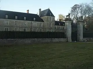 Le château de Chenailles.