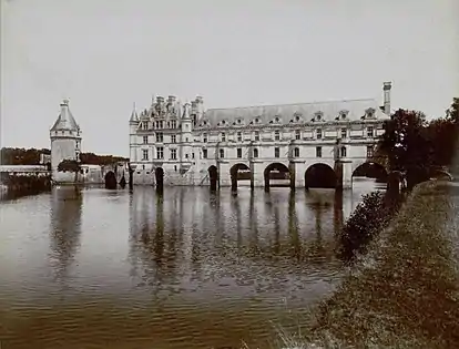 voir la légende ci-après