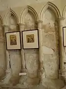 Stalles à ogives de style gothique classique (XIIIe siècle).