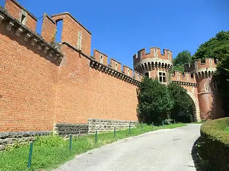 Château de Loyes.