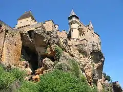 Le château de Montfort.