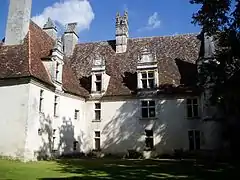 La façade arrière.