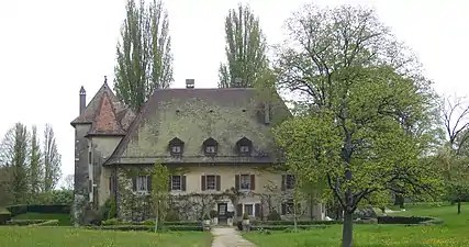 La façade ouest du château en 2008.