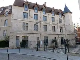 Le château de la Reine-Blanche…