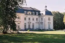 Le château du Buisson de May.