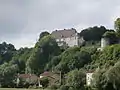 Le château depuis le village en contrebas