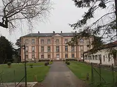 Le château du Mesnil.