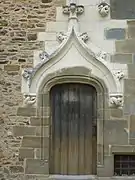 Porte du logis du chapelain.