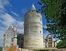 Photographie du donjon de Châteaudun.