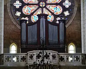 L'orgue de tribune.